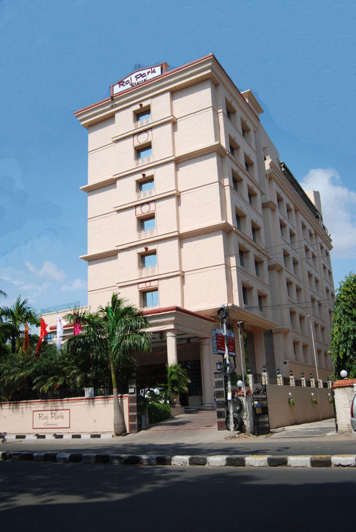 Raj Park Hotel Ченай Екстериор снимка