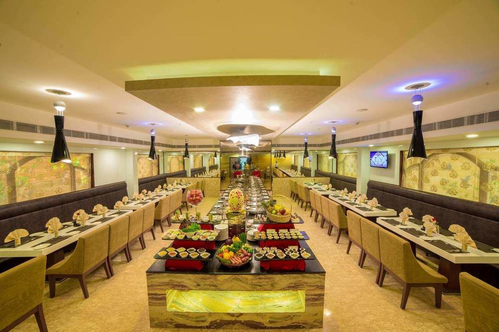 Raj Park Hotel Ченай Екстериор снимка
